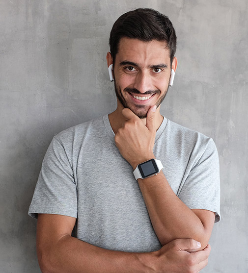 Man airpods